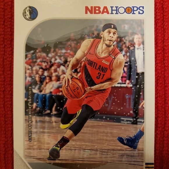 Seth Curry 2019-20 Panini NBA Hoops Card #160 Dallas Mavericks - Picture 1 of 3